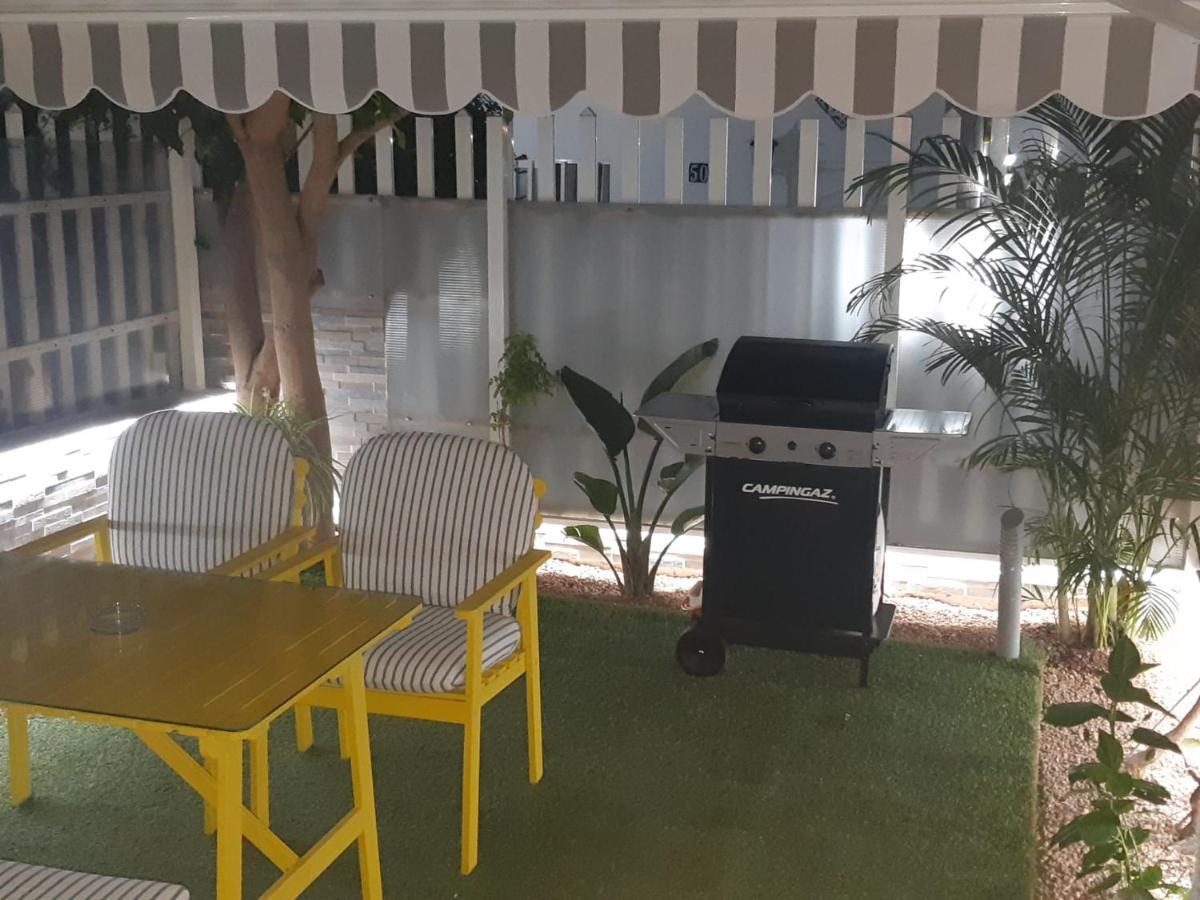 Pool View Yard Bungalow プラヤ・デル・イングレス エクステリア 写真