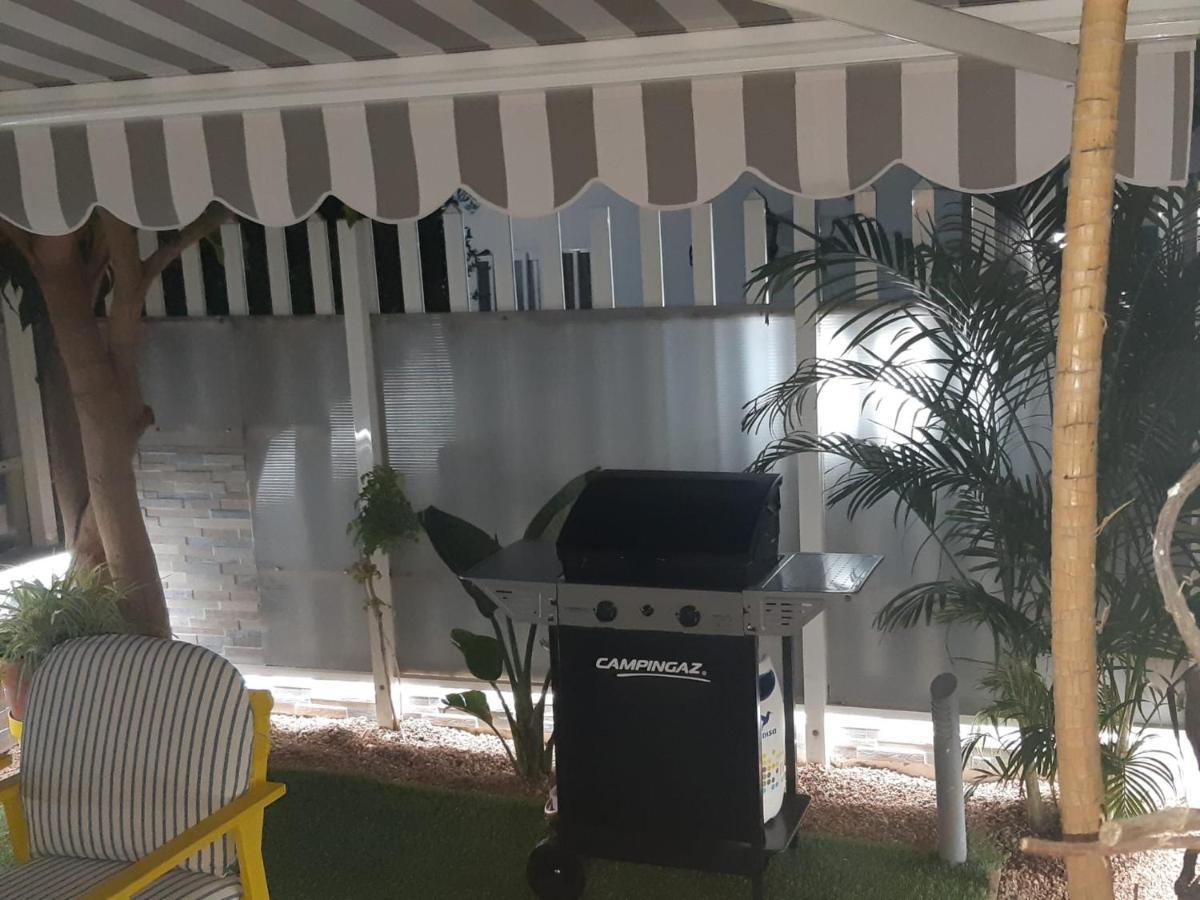 Pool View Yard Bungalow プラヤ・デル・イングレス エクステリア 写真